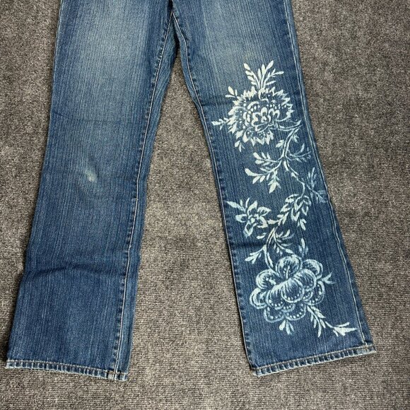 Lauren Jeans Co Ralph Lauren Jeans Womens 6 Bootcut Floral Leg Distressed Knee - Picture 2 of 10